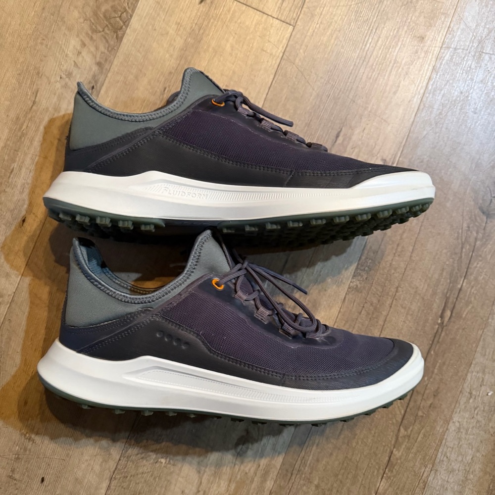 ECCO Men's Core Mesh Golf Shoes | Magnet/Frosty Green - Picture 4 of 10